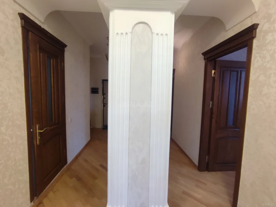 Satılır 3 otaqlı mənzil 104 m²
