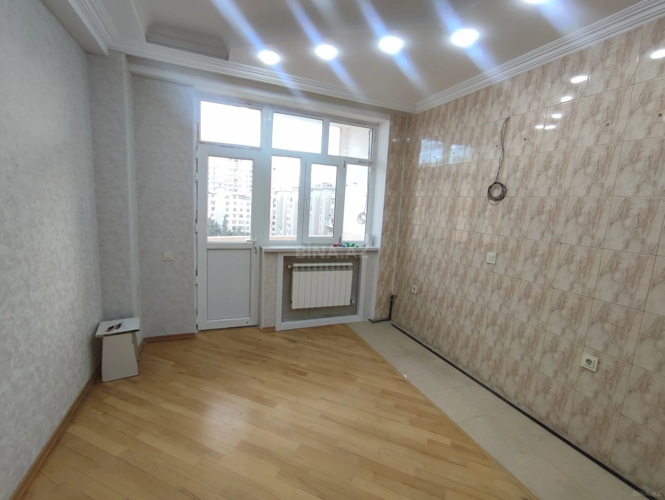 Satılır 3 otaqlı mənzil 104 m²