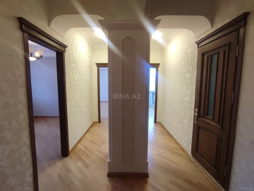 Satılır 3 otaqlı mənzil 104 m²
