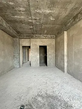 Satılır 5 otaqlı mənzil 202 m²