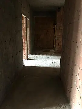 Satılır 2 otaqlı mənzil 105 m²