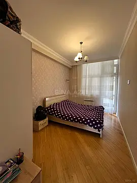 Satılır 2 otaqlı mənzil 59 m²