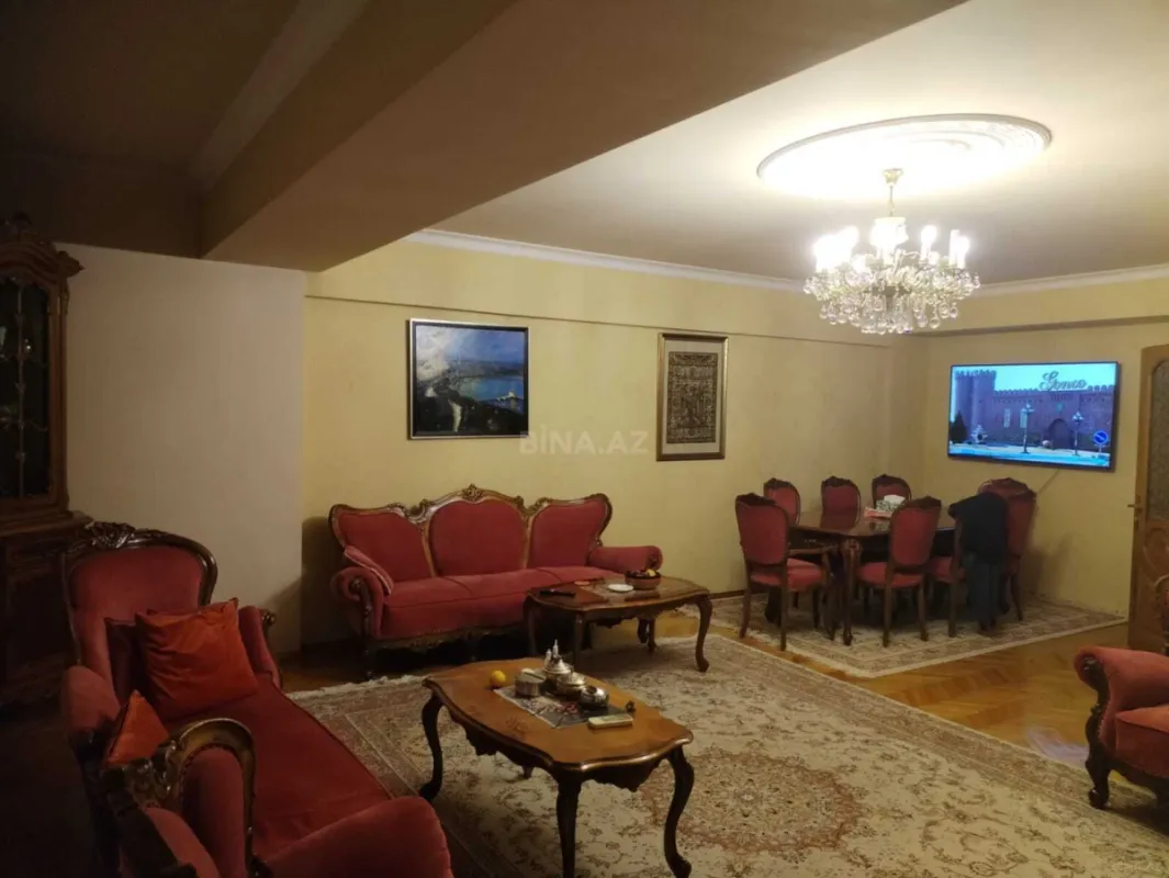 Satılır 3 otaqlı mənzil 100 m²