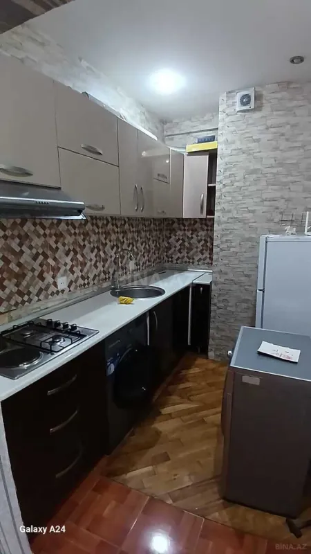 Kirayə verilir 3 otaqlı mənzil 100 m²