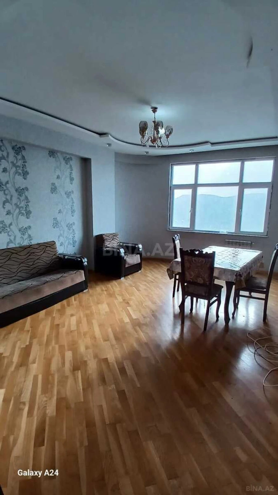 Kirayə verilir 3 otaqlı mənzil 100 m²