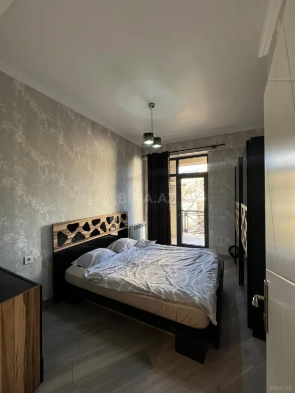 Satılır 2 otaqlı mənzil 70 m²