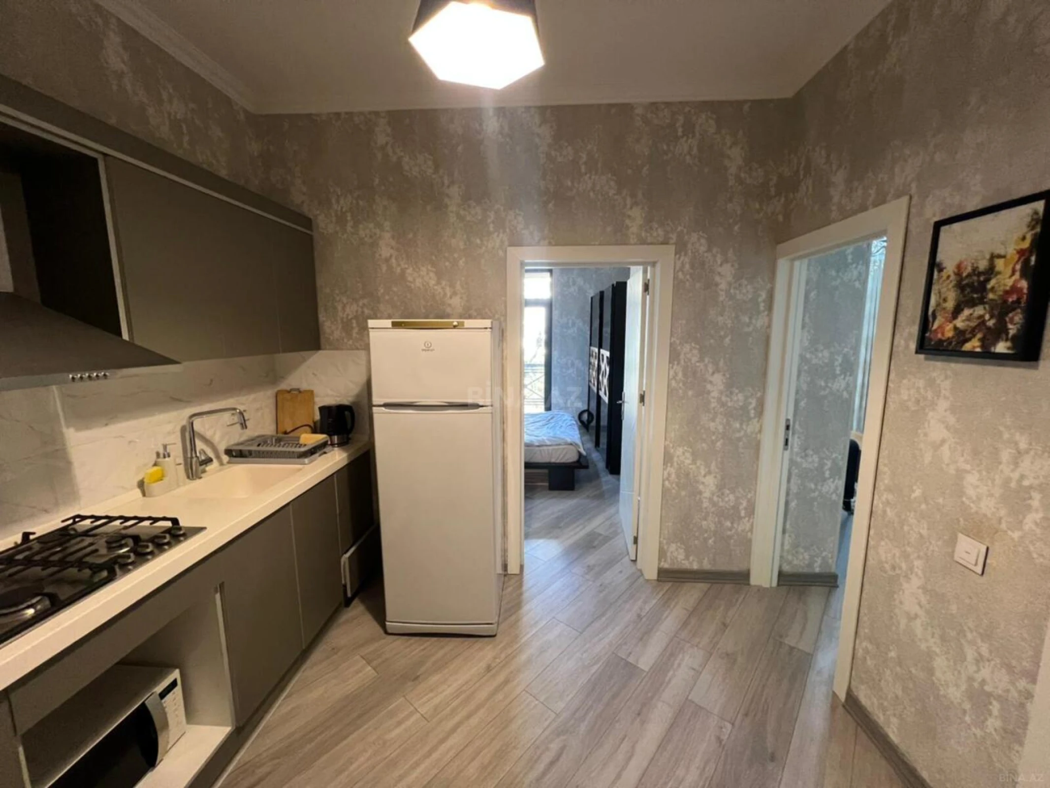 Satılır 2 otaqlı mənzil 70 m²