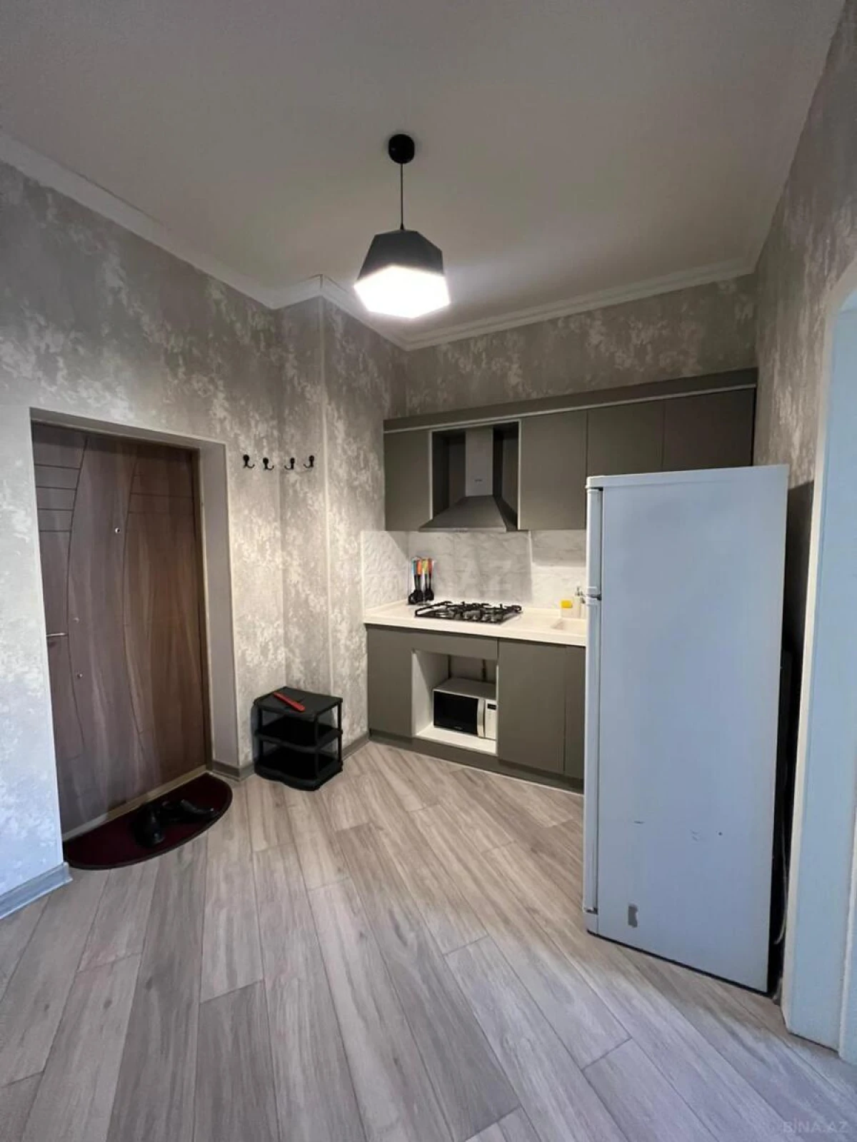 Satılır 2 otaqlı mənzil 70 m²