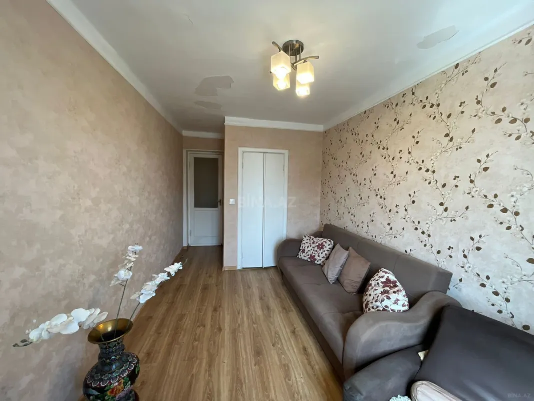 Satılır 4 otaqlı mənzil 115 m²