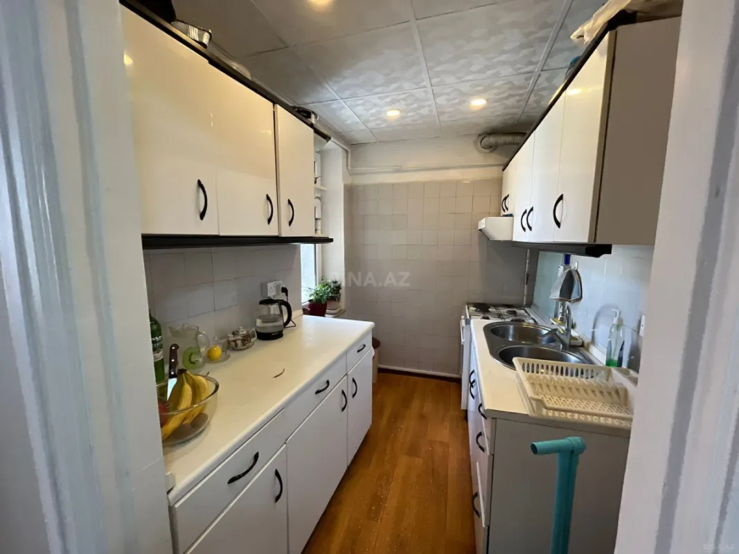 Satılır 4 otaqlı mənzil 115 m²