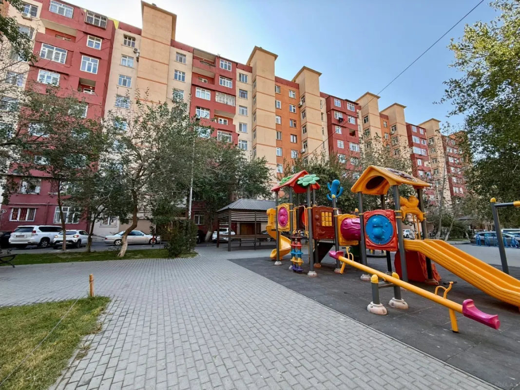 Satılır 2 otaqlı mənzil 60 m²