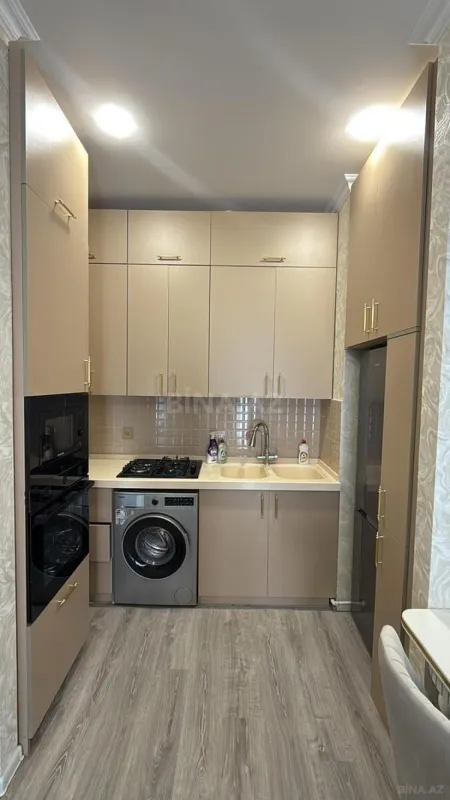 Kirayə verilir 2 otaqlı mənzil 58 m²