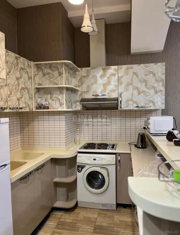 Kirayə verilir 2 otaqlı mənzil 72 m²