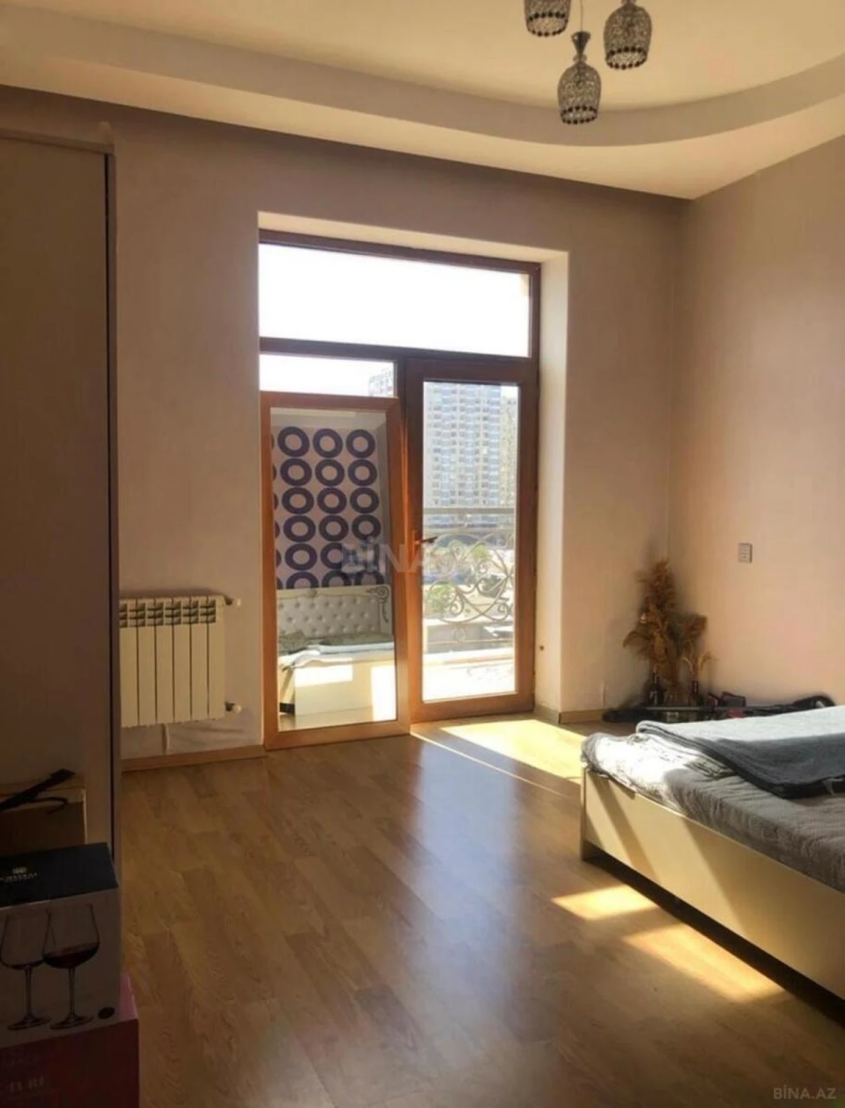 Kirayə verilir 2 otaqlı mənzil 72 m²