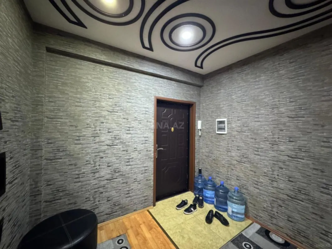 Satılır 3 otaqlı mənzil 125 m²