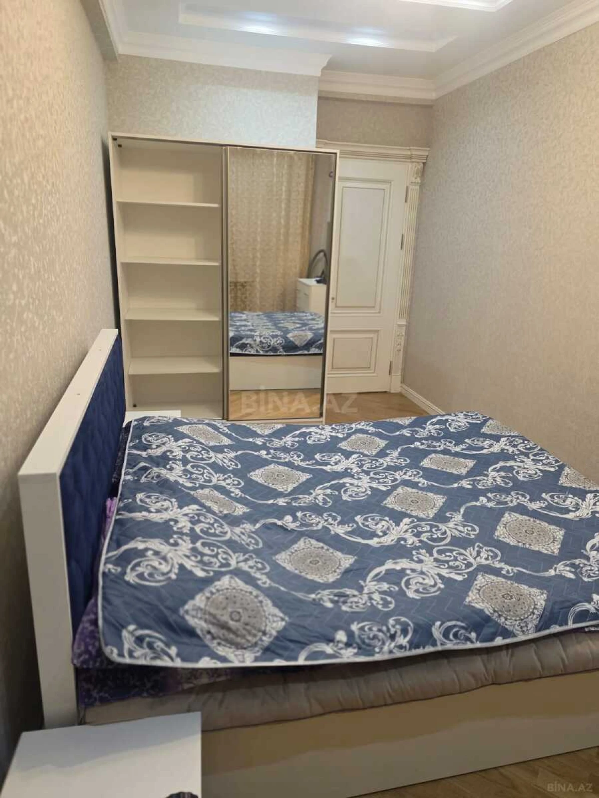 Kirayə verilir 2 otaqlı mənzil 68 m²