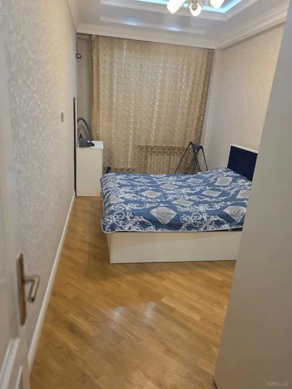 Kirayə verilir 2 otaqlı mənzil 68 m²