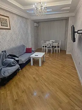 Kirayə verilir 2 otaqlı mənzil 68 m² — Bakı, 8-ci mikrorayon 2 otaq 68.00 m²