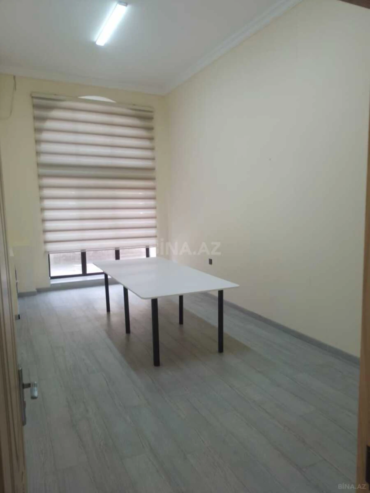 Satılır obyekt 300 m²