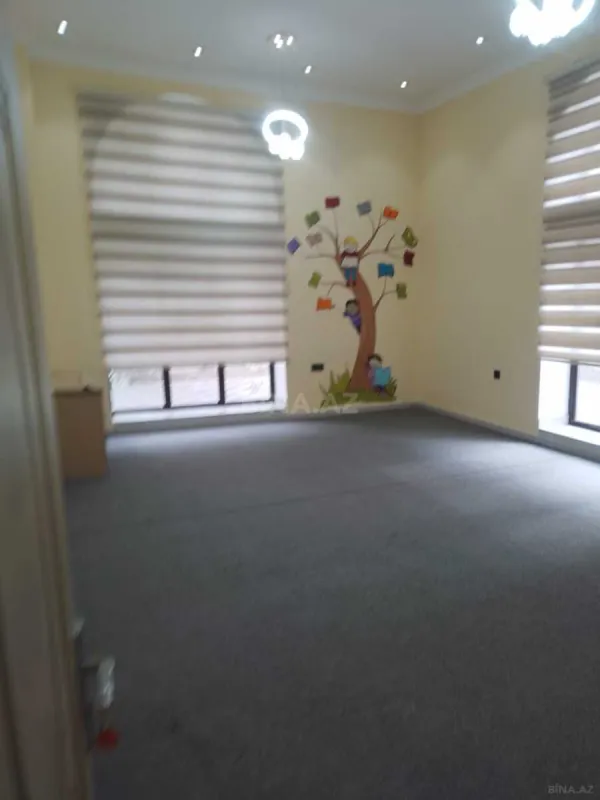 Satılır obyekt 300 m²