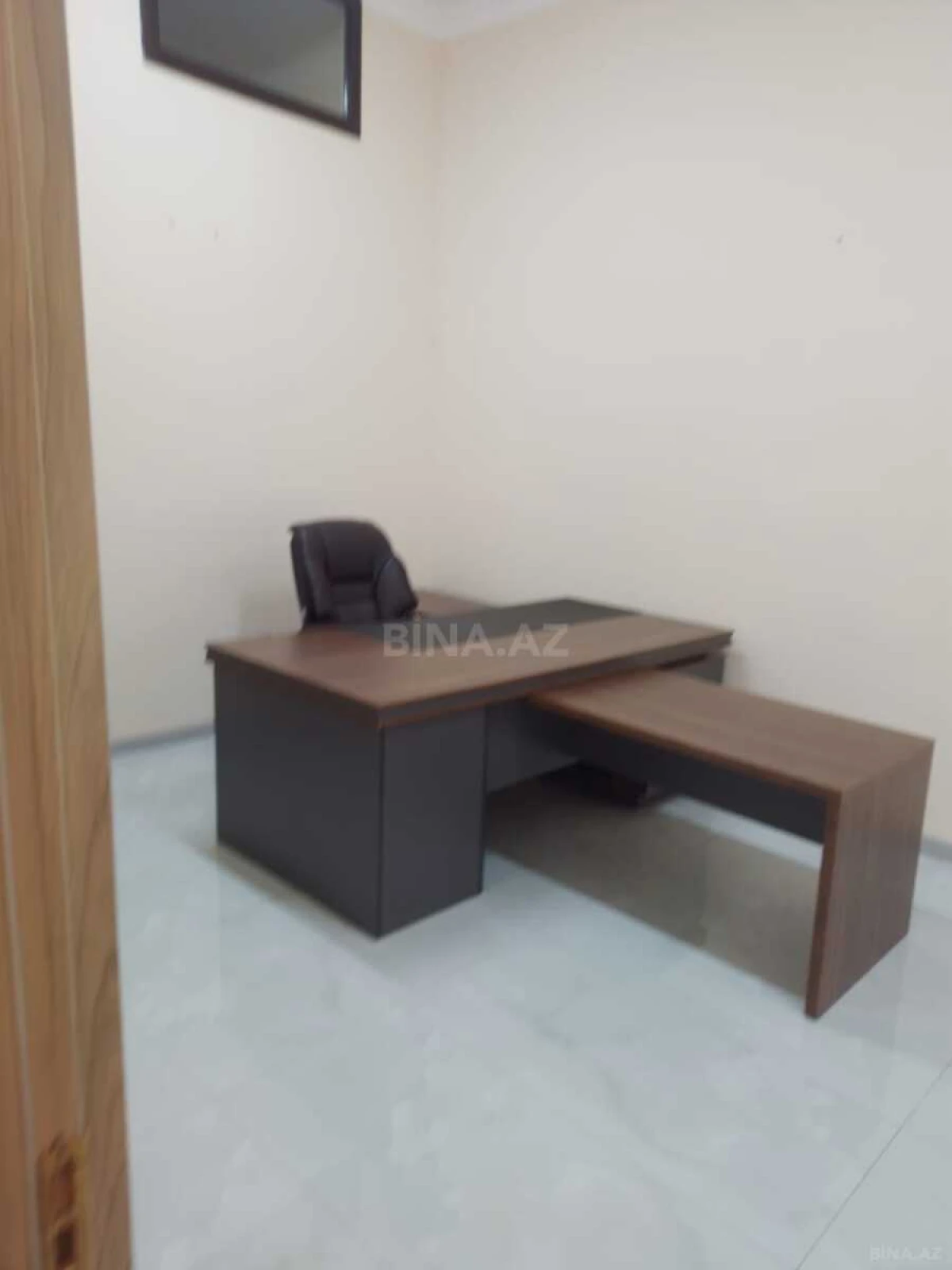 Satılır obyekt 300 m²