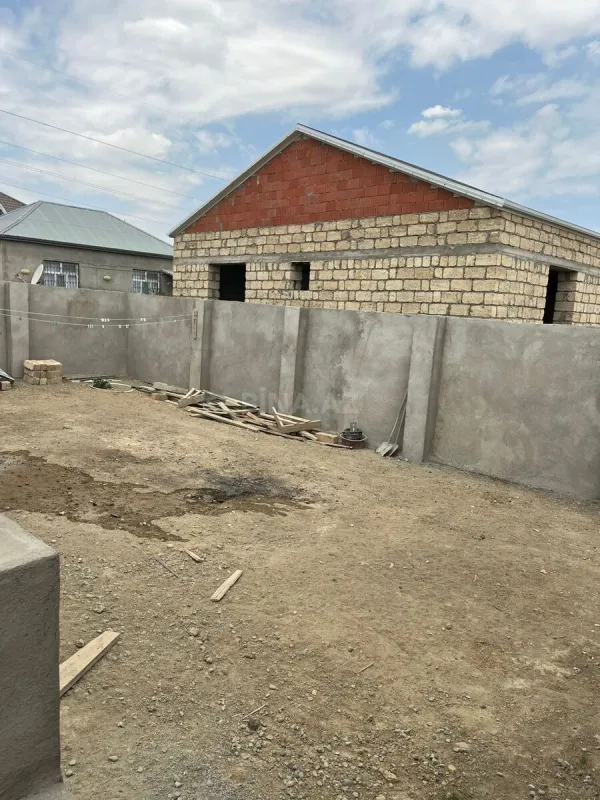 Satılır 3 otaqlı həyət evi 120 m²