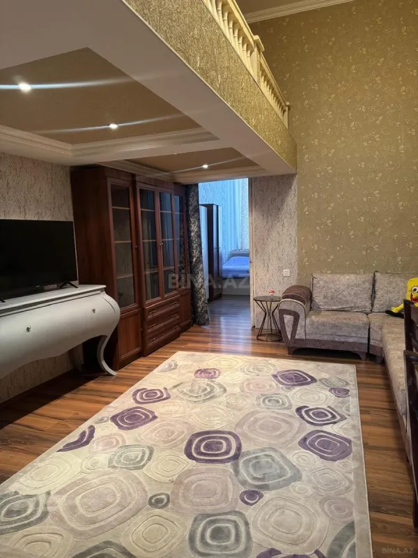 Kirayə verilir 2 otaqlı mənzil 70 m²