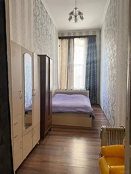 Kirayə verilir 2 otaqlı mənzil 70 m²