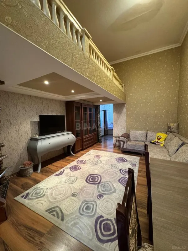 Kirayə verilir 2 otaqlı mənzil 70 m²