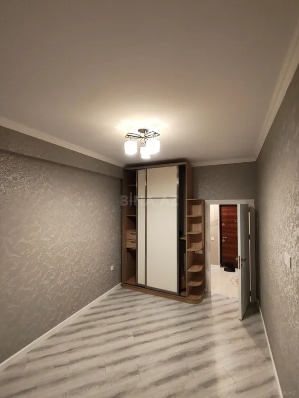 Satılır 2 otaqlı mənzil 65 m²
