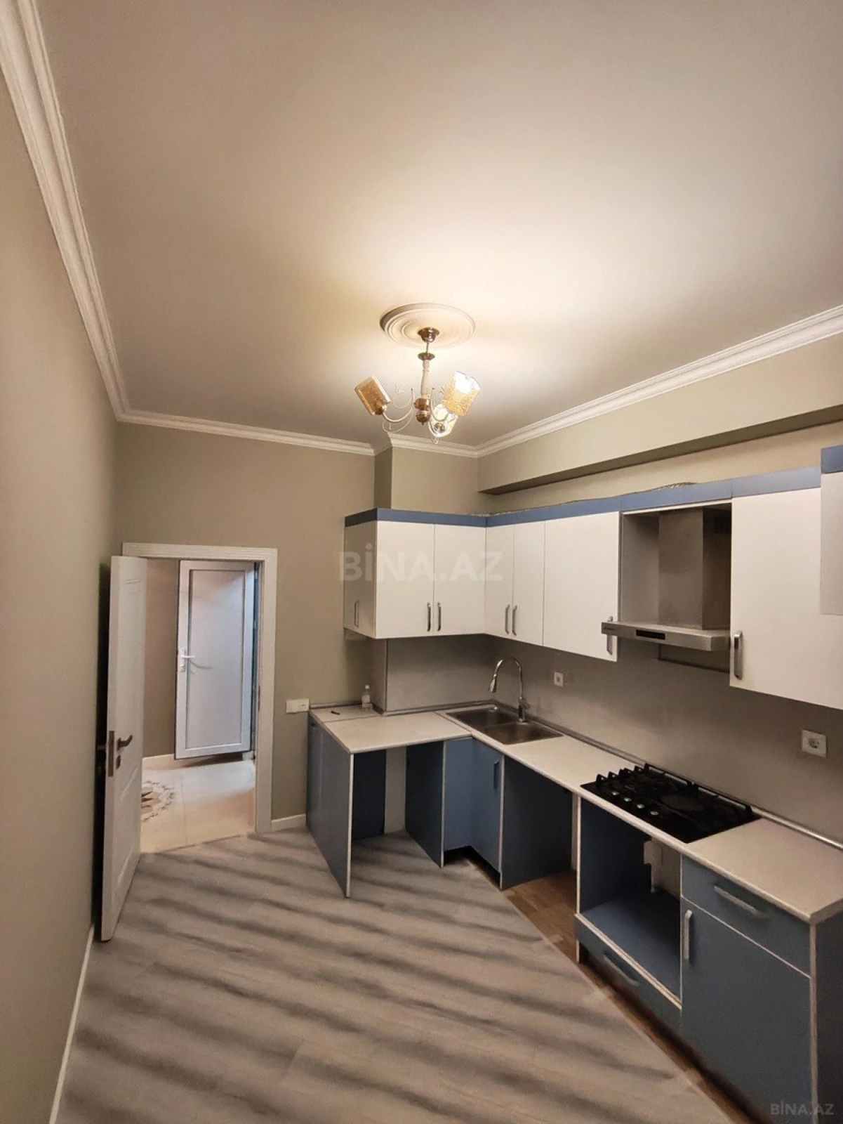 Satılır 2 otaqlı mənzil 65 m²