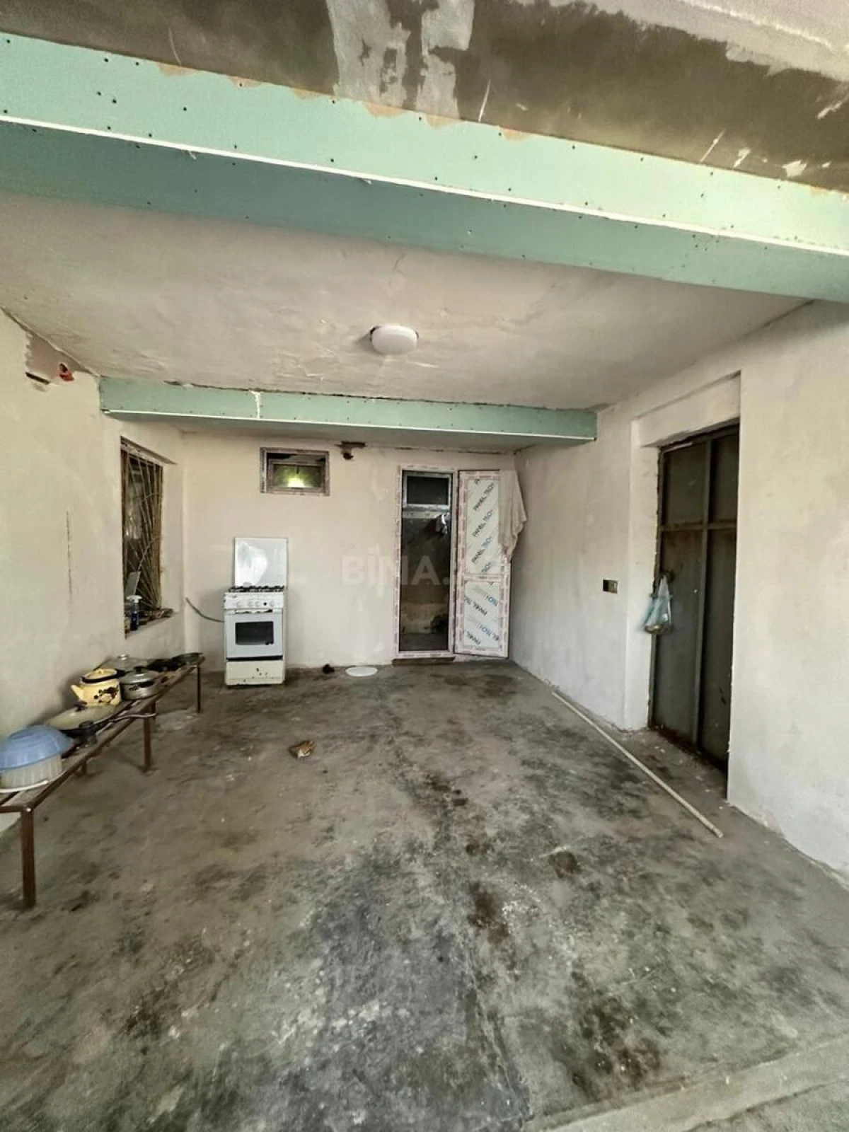 Satılır 5 otaqlı həyət evi 200 m²