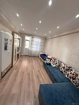 Satılır 3 otaqlı mənzil 140 m²