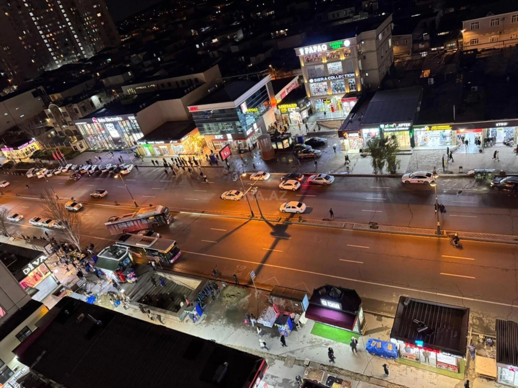 Satılır 3 otaqlı mənzil 135 m²