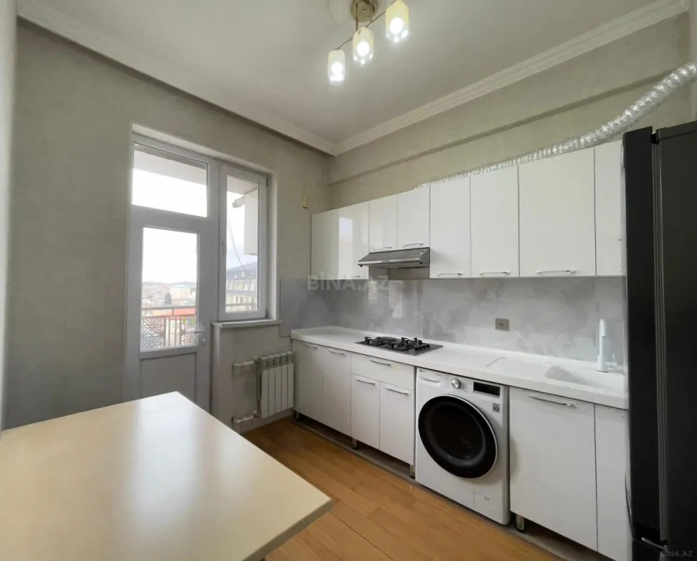 Kirayə verilir 2 otaqlı mənzil 66 m²