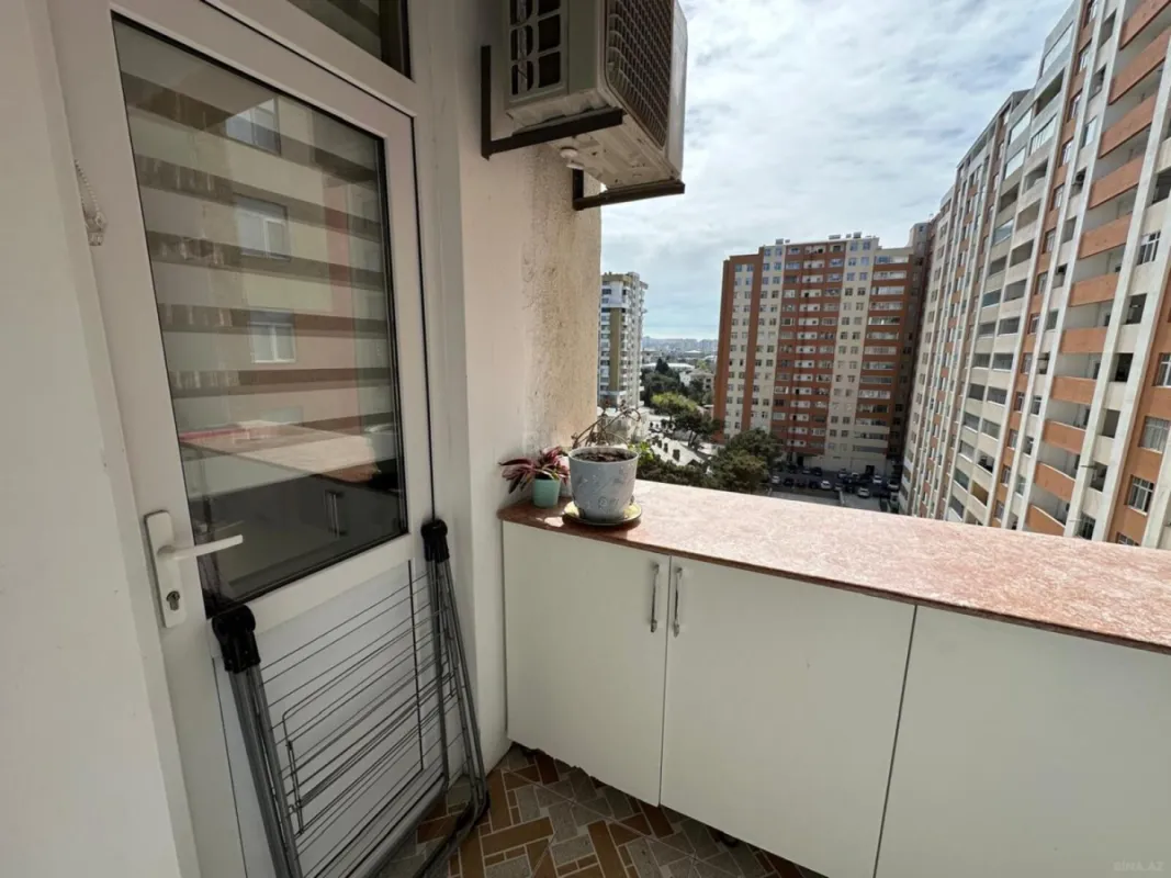 Satılır 2 otaqlı mənzil 63 m²