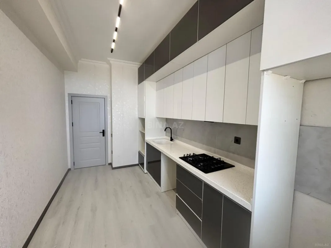 Satılır 2 otaqlı mənzil 67 m²