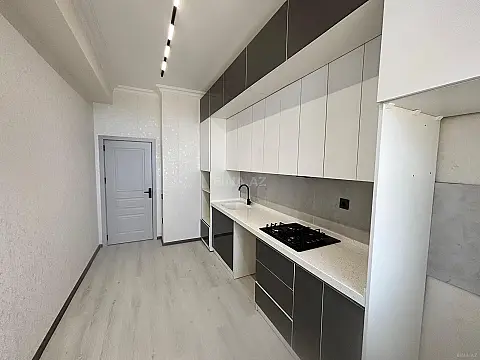 Satılır 2 otaqlı mənzil 67 m²