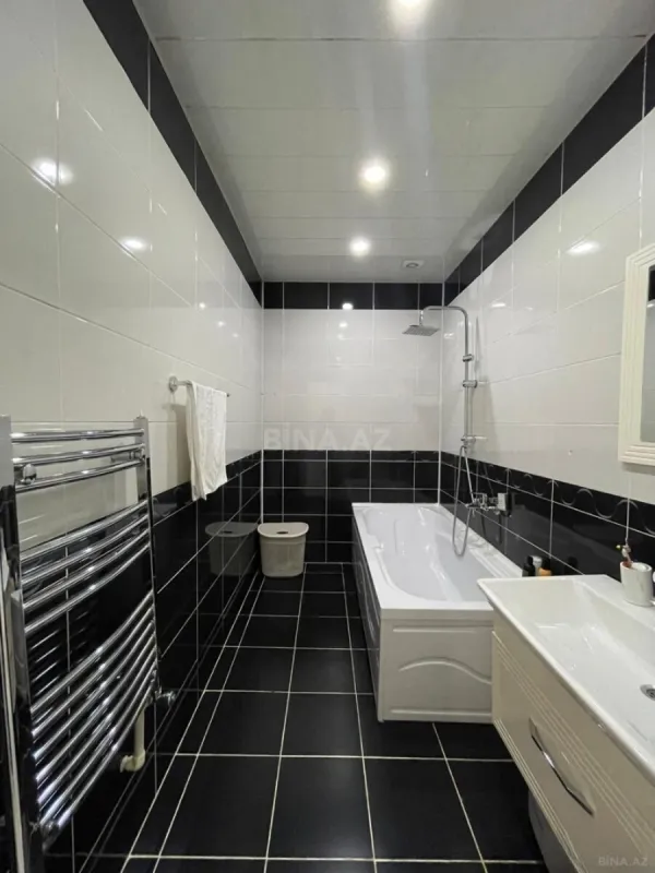 Satılır 3 otaqlı mənzil 95 m²