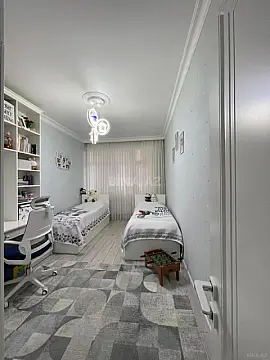 Satılır 3 otaqlı mənzil 95 m²