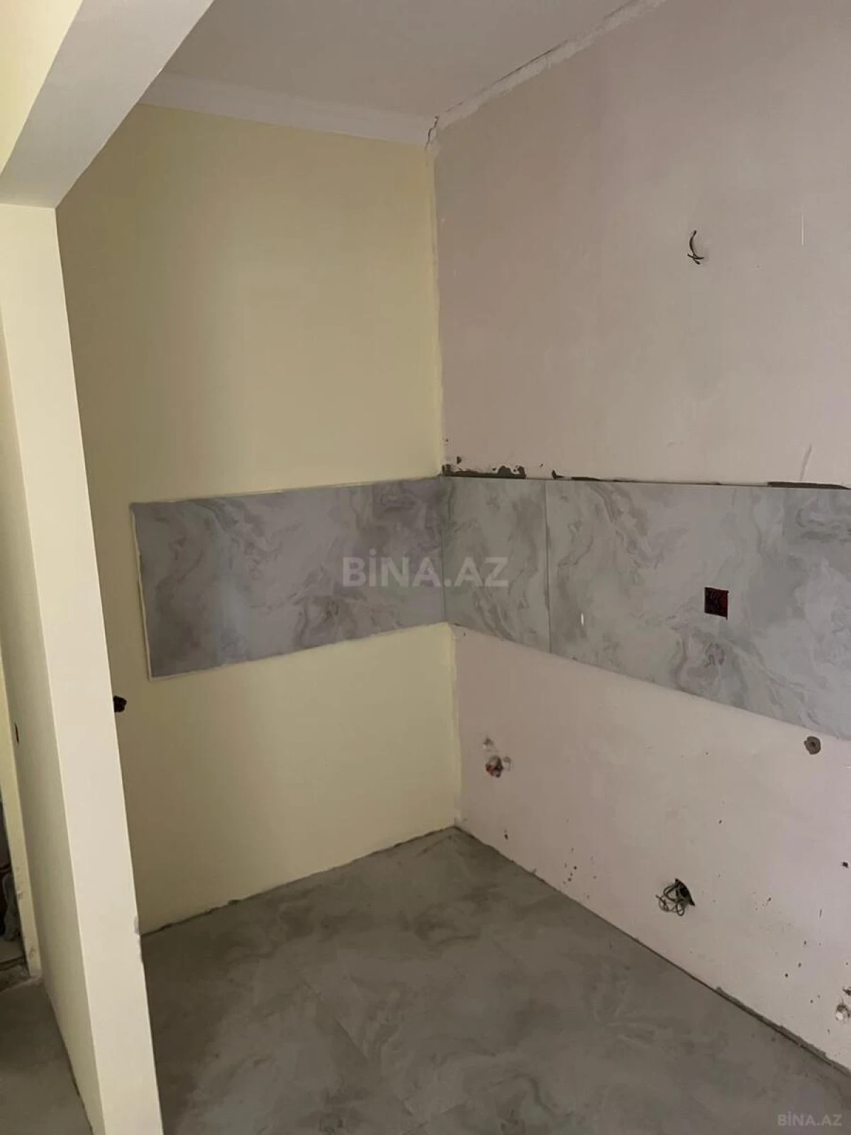 Satılır 1 otaqlı mənzil 71 m²
