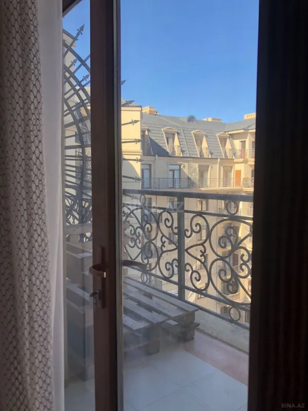 Kirayə verilir 2 otaqlı mənzil 70 m²