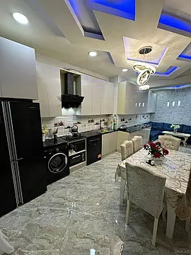 Satılır 2 otaqlı mənzil 105 m²