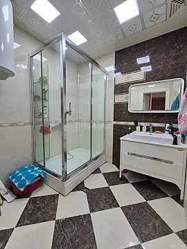 Satılır 3 otaqlı mənzil 160 m²
