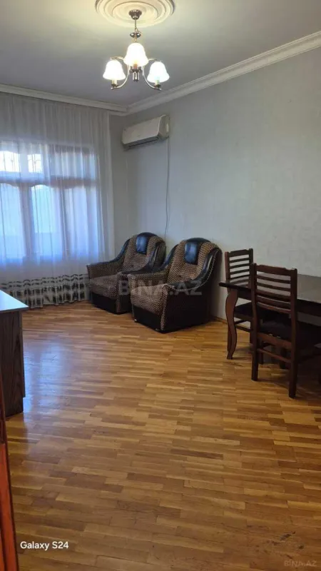 Kirayə verilir 2 otaqlı mənzil 60 m²