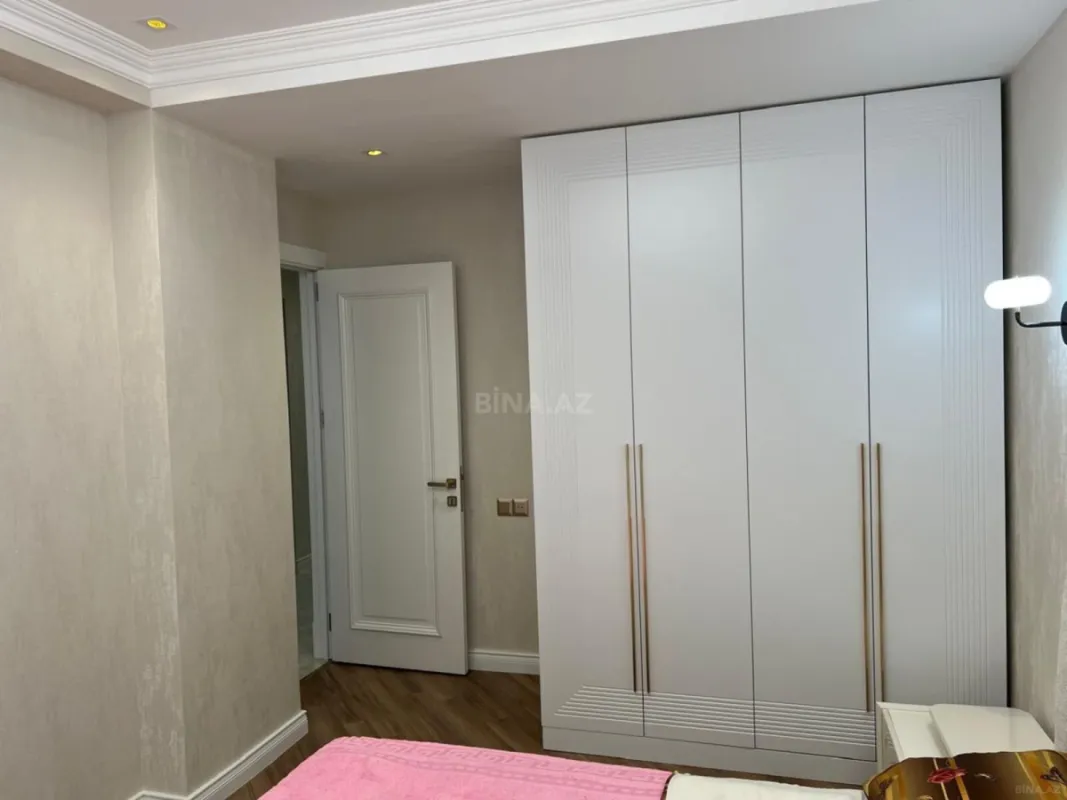 Kirayə verilir 2 otaqlı mənzil 90 m²