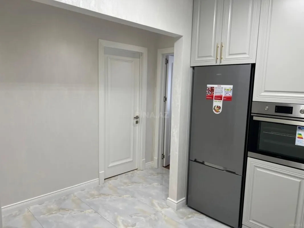 Kirayə verilir 2 otaqlı mənzil 90 m²