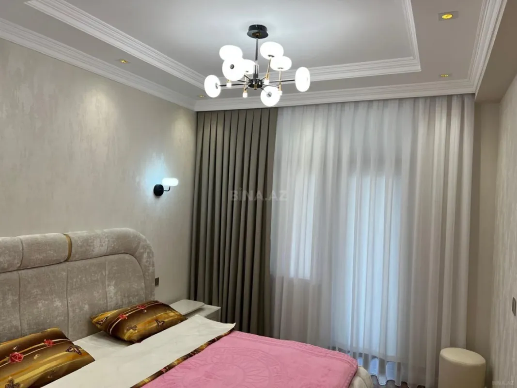 Kirayə verilir 2 otaqlı mənzil 90 m²