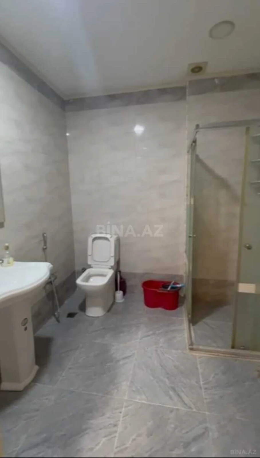 Kirayə verilir 2 otaqlı mənzil 100 m²