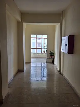 Satılır 3 otaqlı mənzil 156 m²
